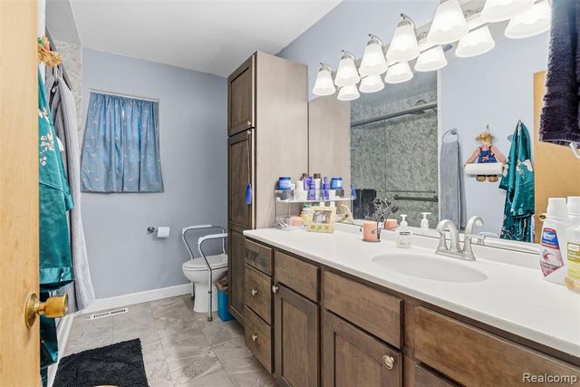 5114 Reid Road, Swartz Creek, MI 48473