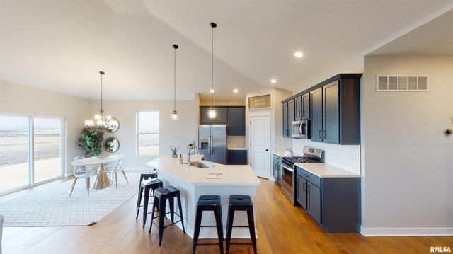 1719 S 5TH Street, Eldridge, IA 52748