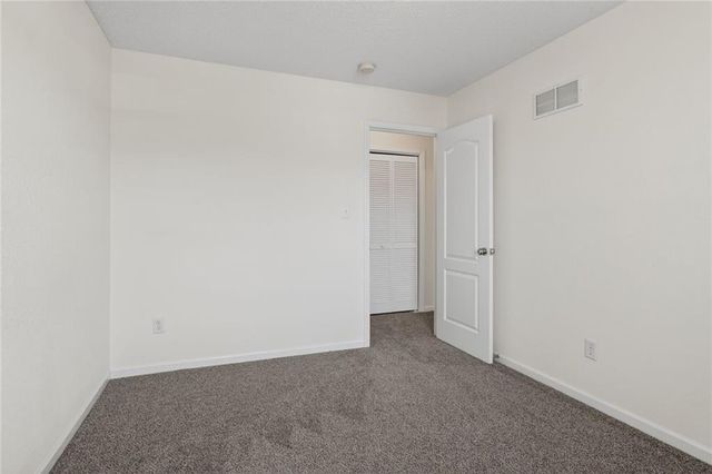 8411 NE 115th Street, Kansas City, MO 64157