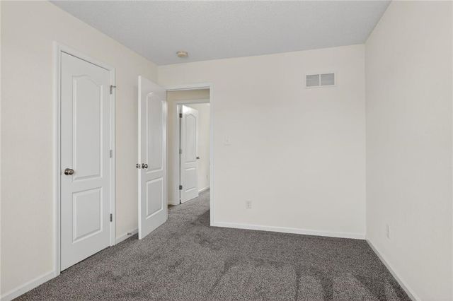 8411 NE 115th Street, Kansas City, MO 64157