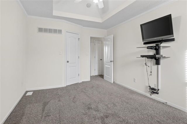 8411 NE 115th Street, Kansas City, MO 64157