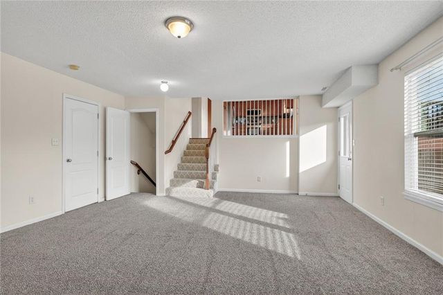 8411 NE 115th Street, Kansas City, MO 64157