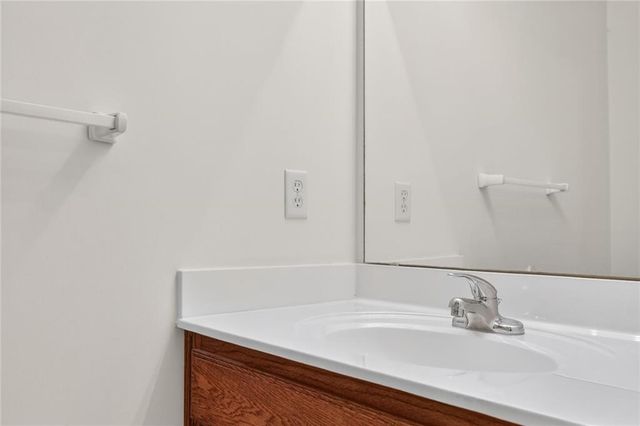 8411 NE 115th Street, Kansas City, MO 64157