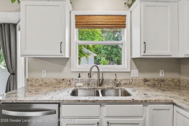 13813 G K Drive, Bath, MI 48808