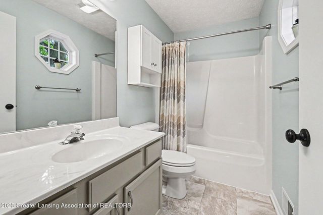13813 G K Drive, Bath, MI 48808