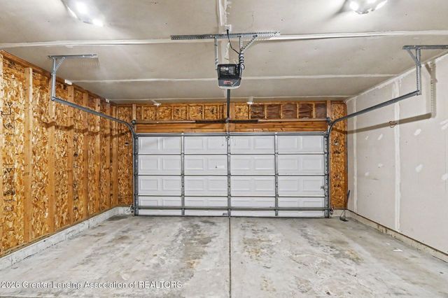 13813 G K Drive, Bath, MI 48808