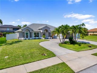 2817 Gleason PKWY, Cape Coral, FL 33914