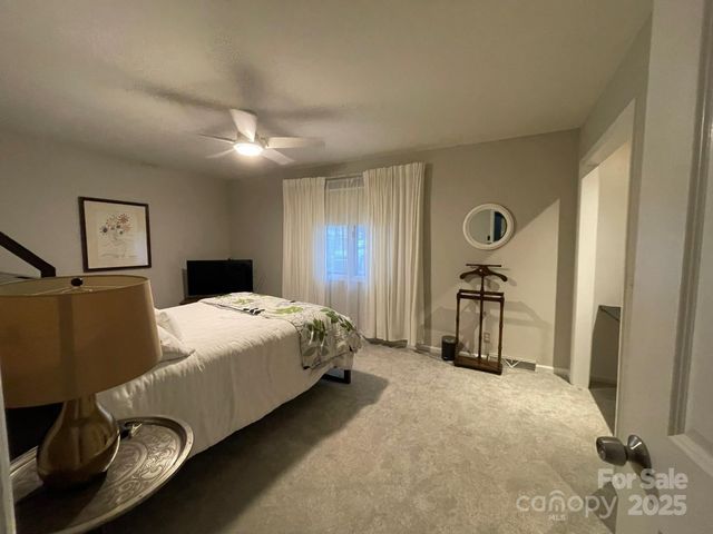 5434 Beckhaven Lane, Charlotte, NC 28216