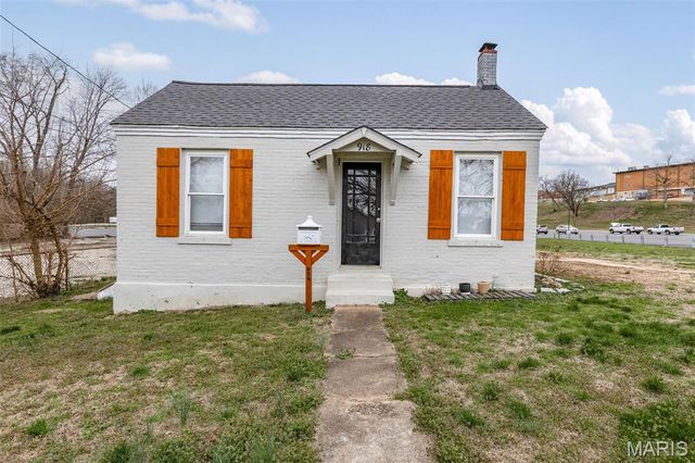 918 Elm Street, De Soto, MO 63020