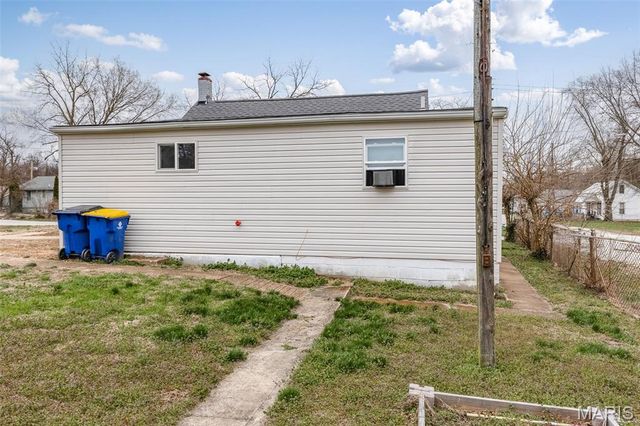 918 Elm Street, De Soto, MO 63020