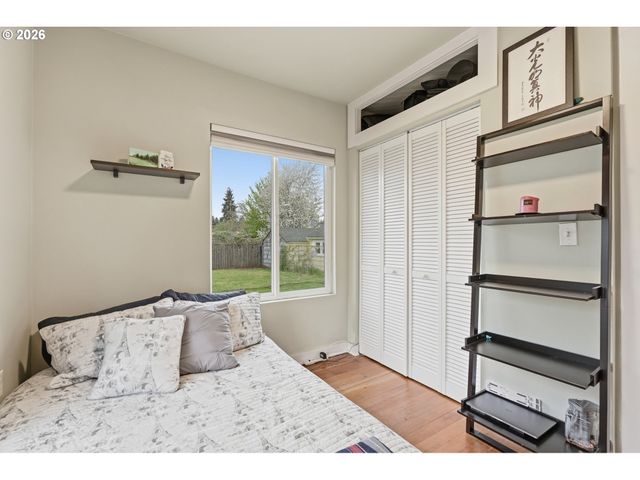 5219 Se KNAPP St, Portland, OR 97206