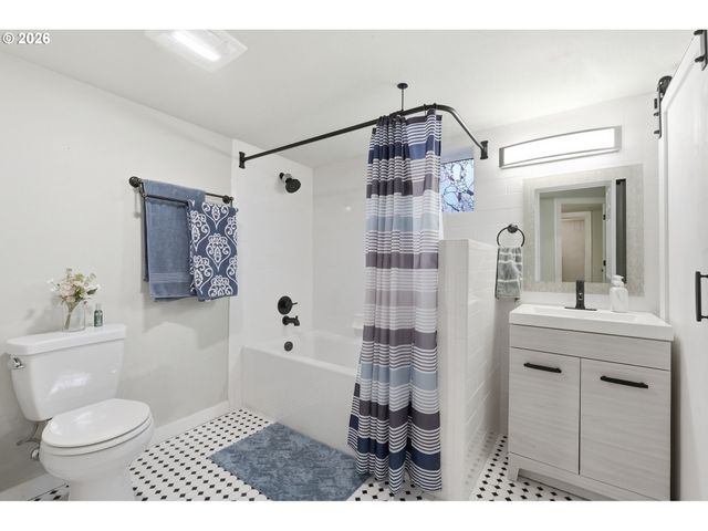 5219 Se KNAPP St, Portland, OR 97206