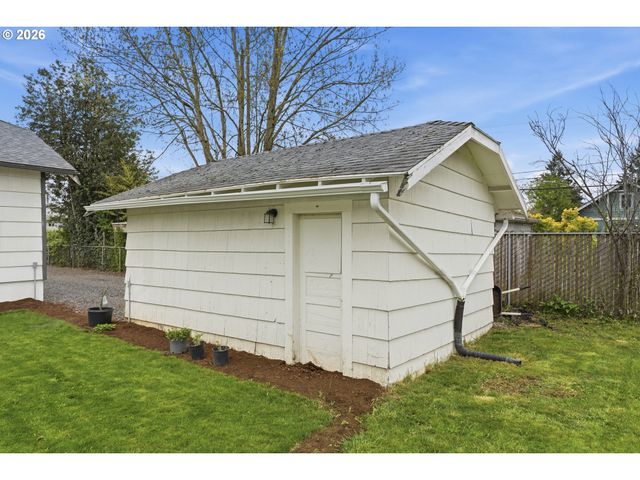 5219 Se KNAPP St, Portland, OR 97206