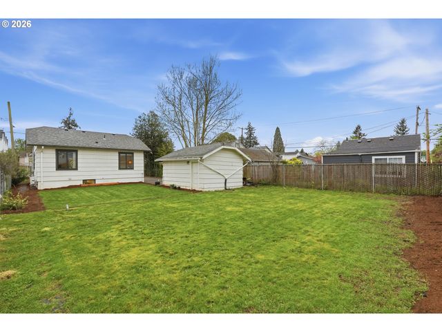 5219 Se KNAPP St, Portland, OR 97206