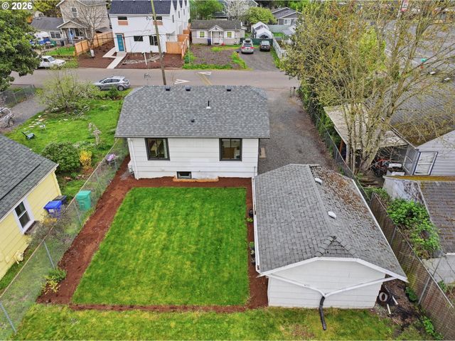 5219 Se KNAPP St, Portland, OR 97206