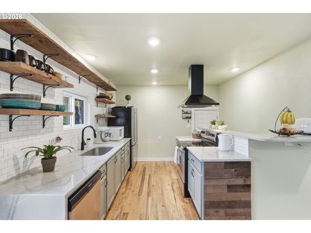 5219 Se KNAPP St, Portland, OR 97206