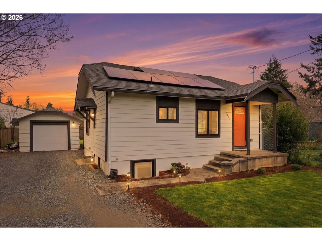 5219 Se KNAPP St, Portland, OR 97206