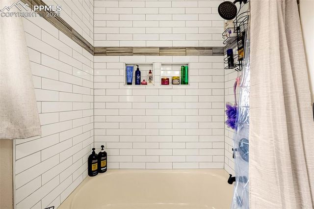 2552 Launcelot Court, Colorado Springs, CO 80904