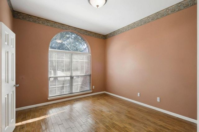 18810 Walden Forest Drive, Humble, TX 77346