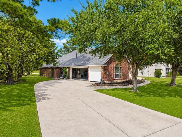 18810 Walden Forest Drive, Humble, TX 77346