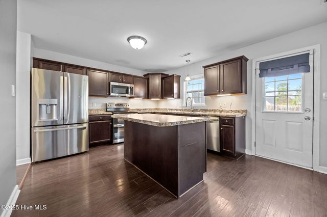 109 Prospect Drive, Richlands, NC 28574