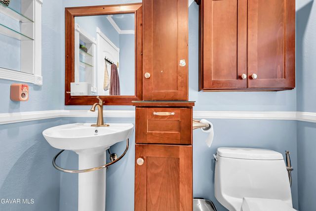 3832 W Avenue K13, Lancaster, CA 93536