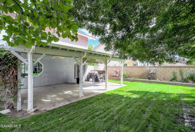 3832 W Avenue K13, Lancaster, CA 93536