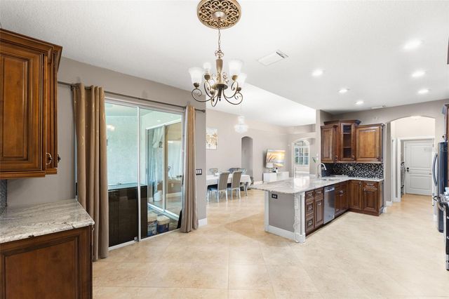 18952 MAISONS DRIVE, Lutz, FL 33558