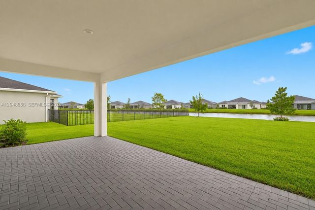 12303 SW Roma Cir, Port St. Lucie, FL 34987