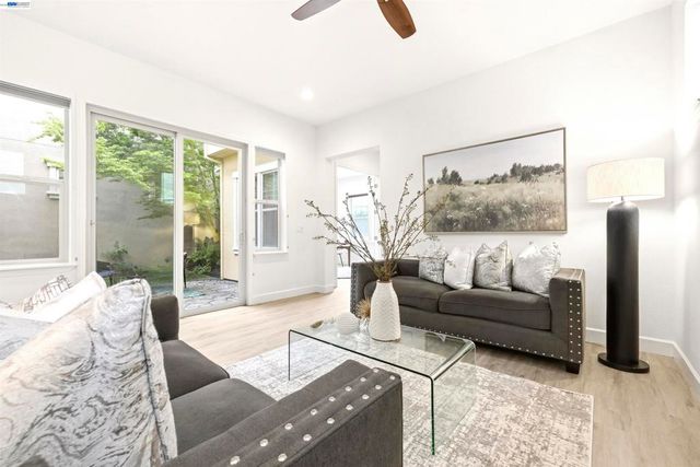 3159 Central Pkwy, Dublin, CA 94568