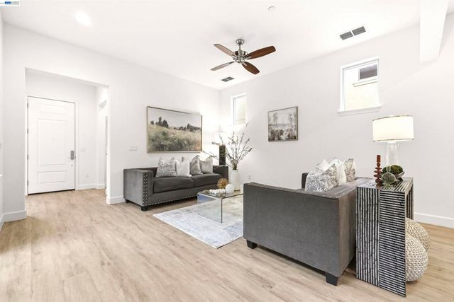 3159 Central Pkwy, Dublin, CA 94568