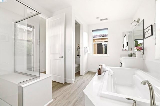 3159 Central Pkwy, Dublin, CA 94568