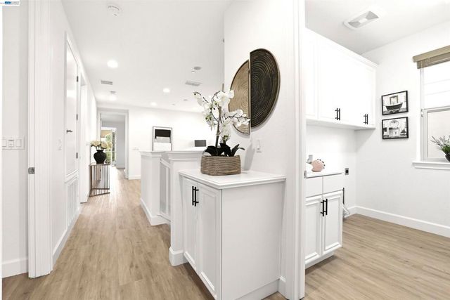 3159 Central Pkwy, Dublin, CA 94568