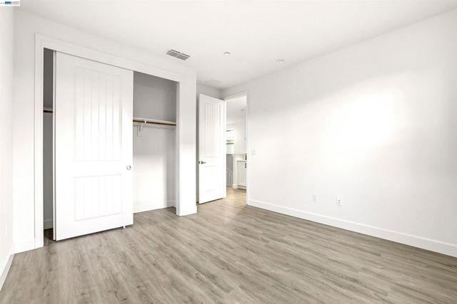 3159 Central Pkwy, Dublin, CA 94568