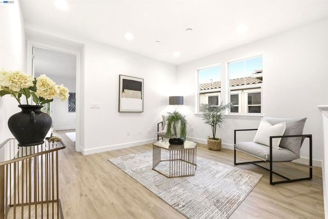 3159 Central Pkwy, Dublin, CA 94568