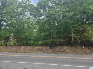 208 25TH AVENUE NE, Center Point, AL 35215