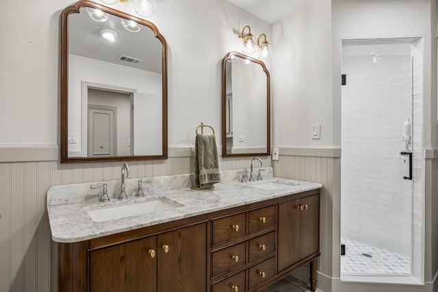 16801 Rustic Meadows Drive, Dallas, TX 75248