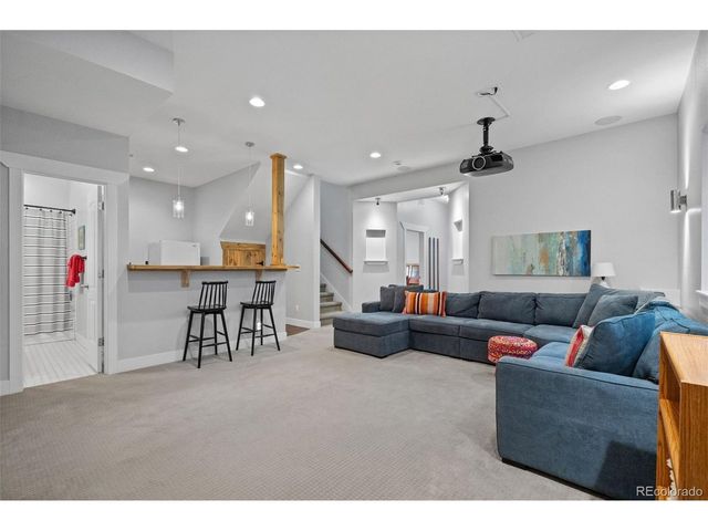 3031 Trenton St, Denver, CO 80238