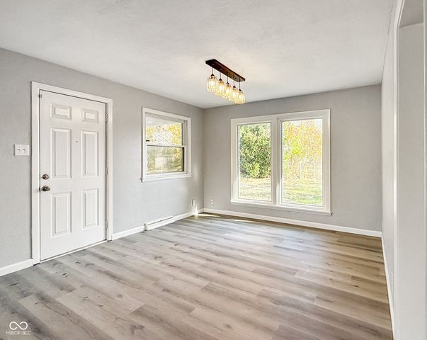 1208 Elizabeth Lane, Terre Haute, IN 47802