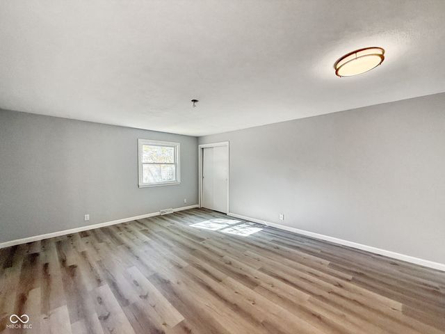 1208 Elizabeth Lane, Terre Haute, IN 47802