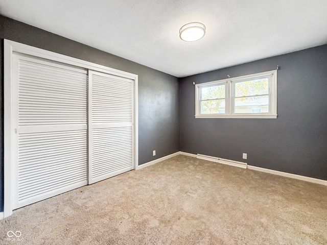 1208 Elizabeth Lane, Terre Haute, IN 47802