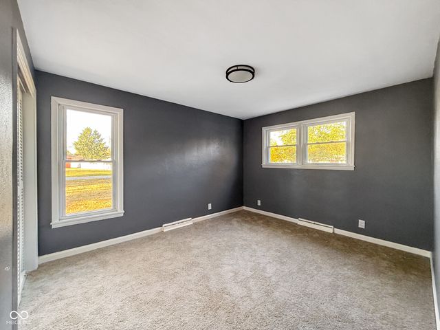 1208 Elizabeth Lane, Terre Haute, IN 47802