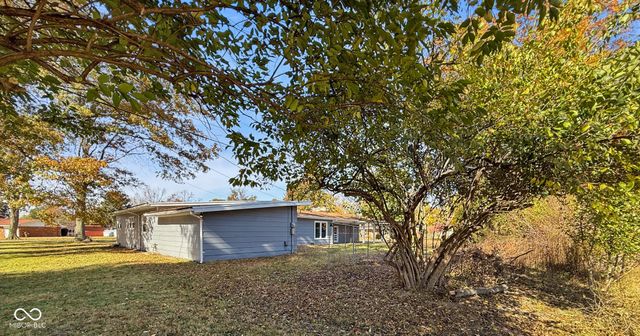 1208 Elizabeth Lane, Terre Haute, IN 47802