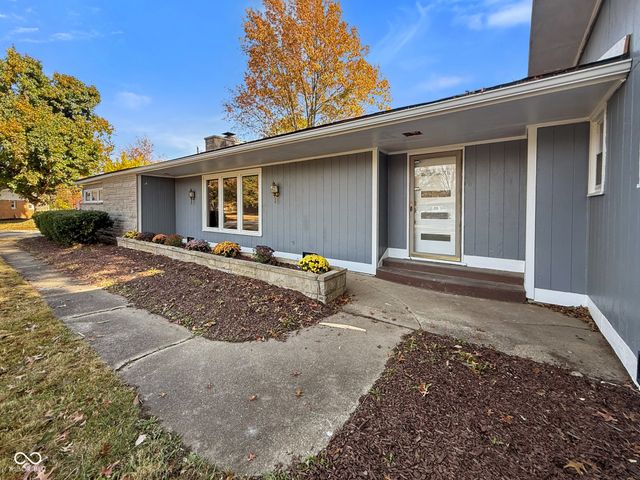 1208 Elizabeth Lane, Terre Haute, IN 47802