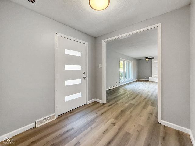 1208 Elizabeth Lane, Terre Haute, IN 47802