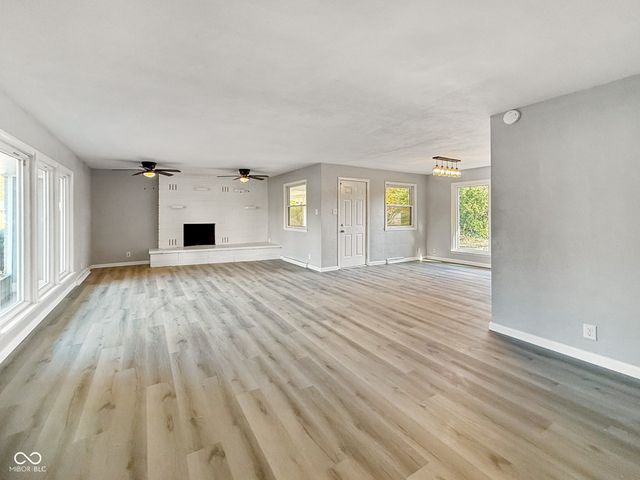 1208 Elizabeth Lane, Terre Haute, IN 47802