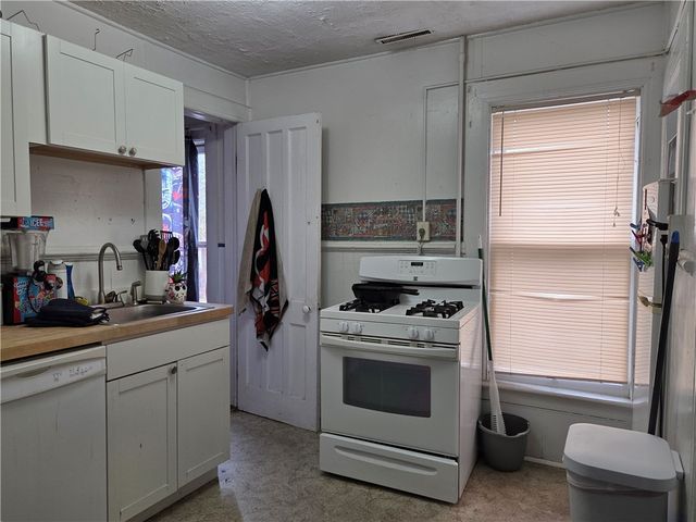 18 Academy Street, Oneonta, NY 13820