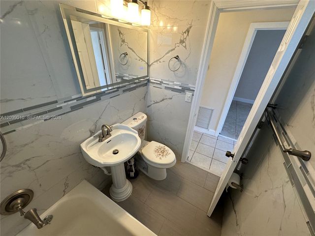 4410 SW 39th St 4410, West Park, FL 33023