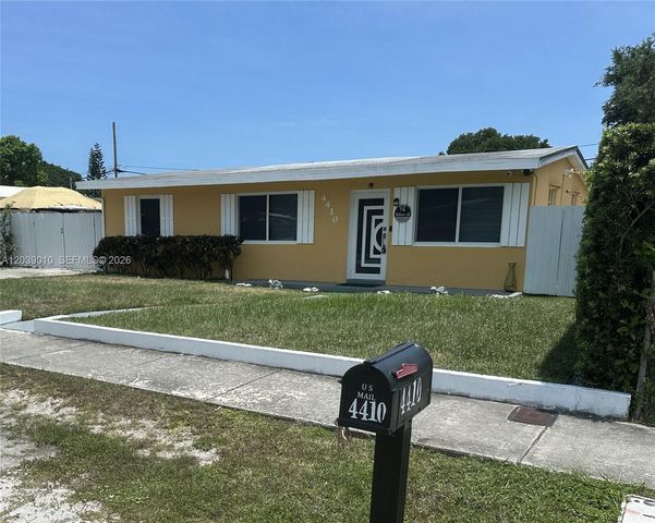 4410 SW 39th St 4410, West Park, FL 33023