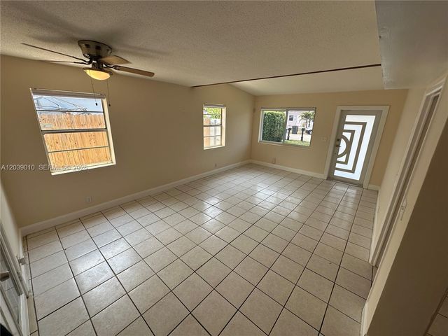 4410 SW 39th St 4410, West Park, FL 33023